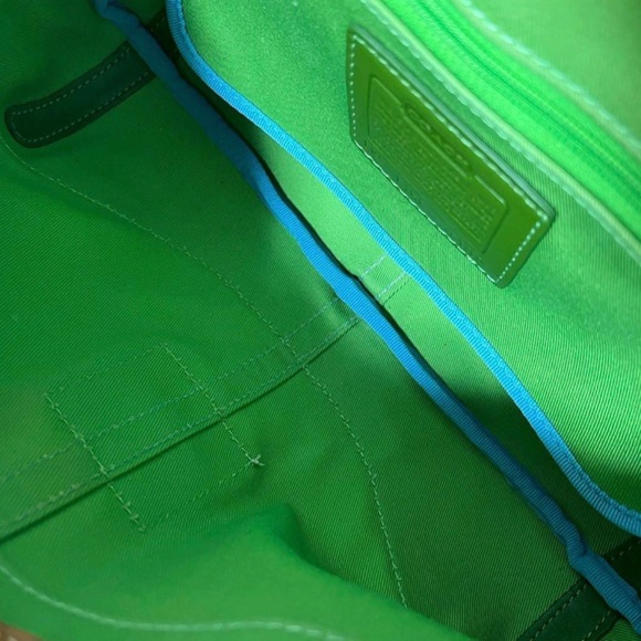 Coach Vintage Y2K Daisy Soho Handbag - Picture 5 of 7